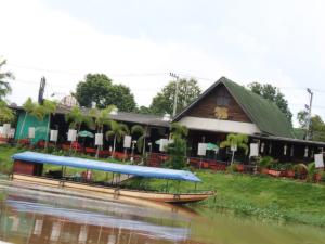 Boat tour to Wiang Kum Kam,Chiang Mai, Thailand 